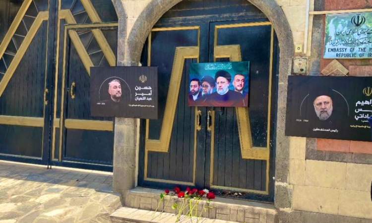السفارة الإيرانية بصنعاء تستقبل المعزّين باستشهاد الرئيس رئيسي ورفاقه