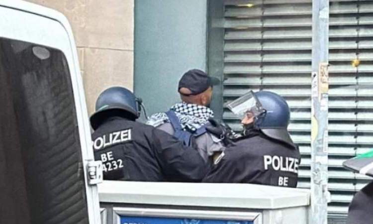 اعتقال عشرات الطلاب خلال تظاهرة داعمة لفلسطين في برلين