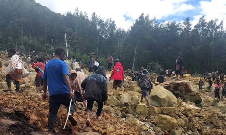 بابوا غينيا الجديدة : فقدان 2000 شخص جراء انزلاق التربة 