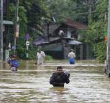 مقتل وفقدان 16 شخصا بفيضانات في سريلانكا