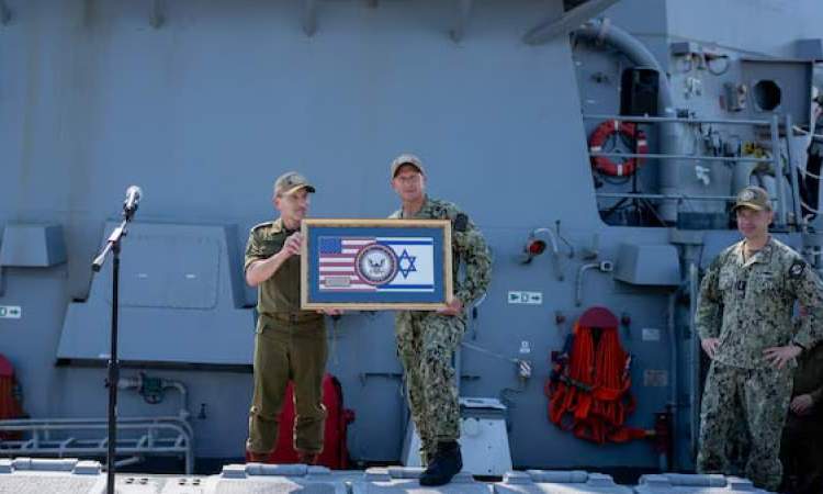 البنتاغون يقر أن عملياته في البحار العربية دفاعا عن "إسرائيل"