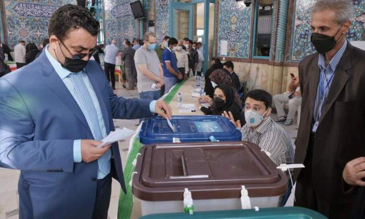 إعلان النتائج الأولية في الانتخابات الرئاسية الإيرانية