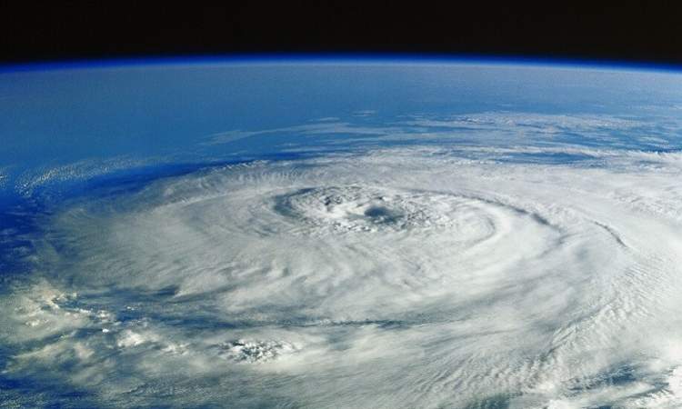 بيريل يهدد الكاريبي بعد ان تحول الى عاصفة بسرعة 180 كلم في الساعة 