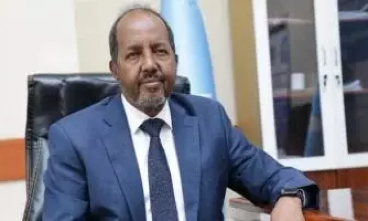 الرئيس الصومالي ينفي اجراء أي محادثات مع حركة الشباب الارهابية