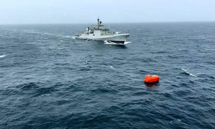 إنقاذ 9 من أفراد طاقم ناقلة نفط انقلبت قبالة سواحل عُمان