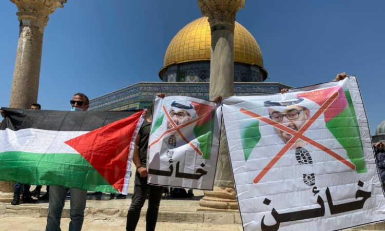  الإمارات تكثف حملة القمع ضد الفلسطينيين  