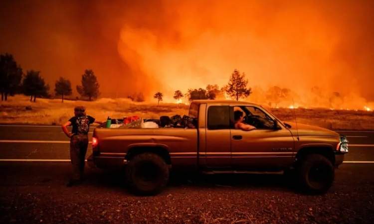 حرائق الغابات تلتهم 720 كلم مربع شمال كاليفورنيا