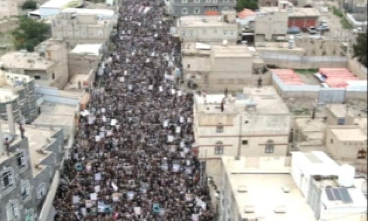 حشود مليونية في ذمار تندد باغتيال القادة (هنيه وشكر)