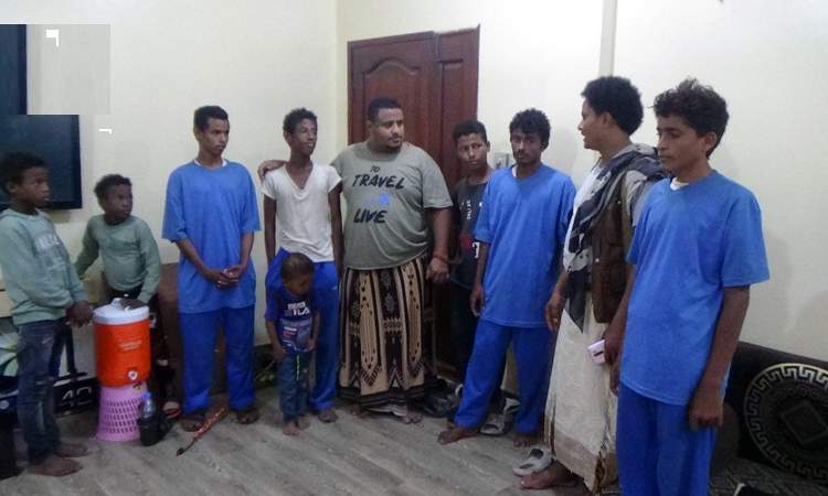 عودة 5 صيادين الى الحديدة بعد احتجازهم وتعذيبهم في سجون العدو السعودي